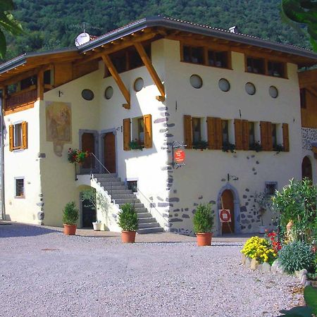 Locanda Borgo Chiese Castel Condino Exterior photo