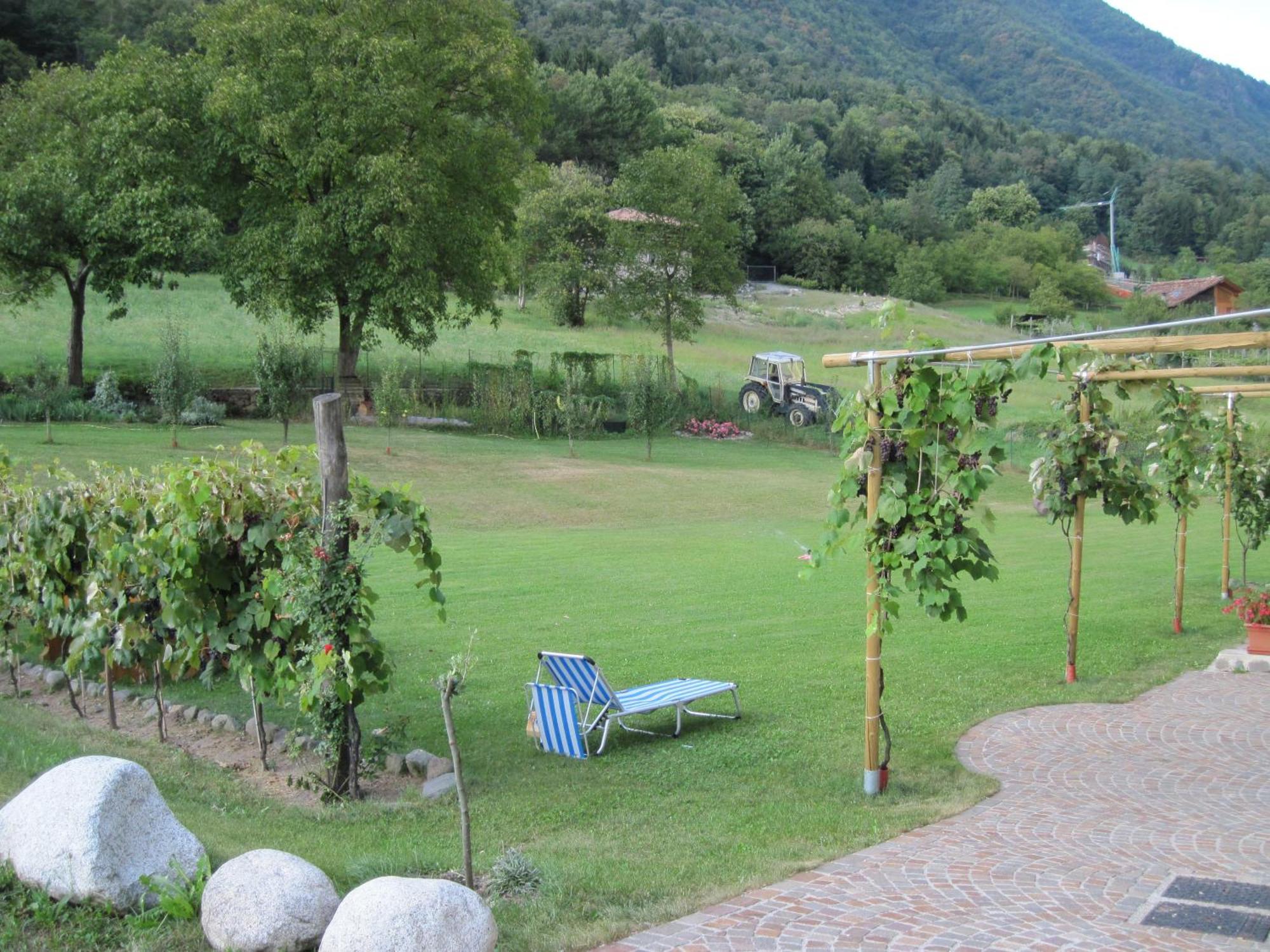 Locanda Borgo Chiese Castel Condino Exterior photo